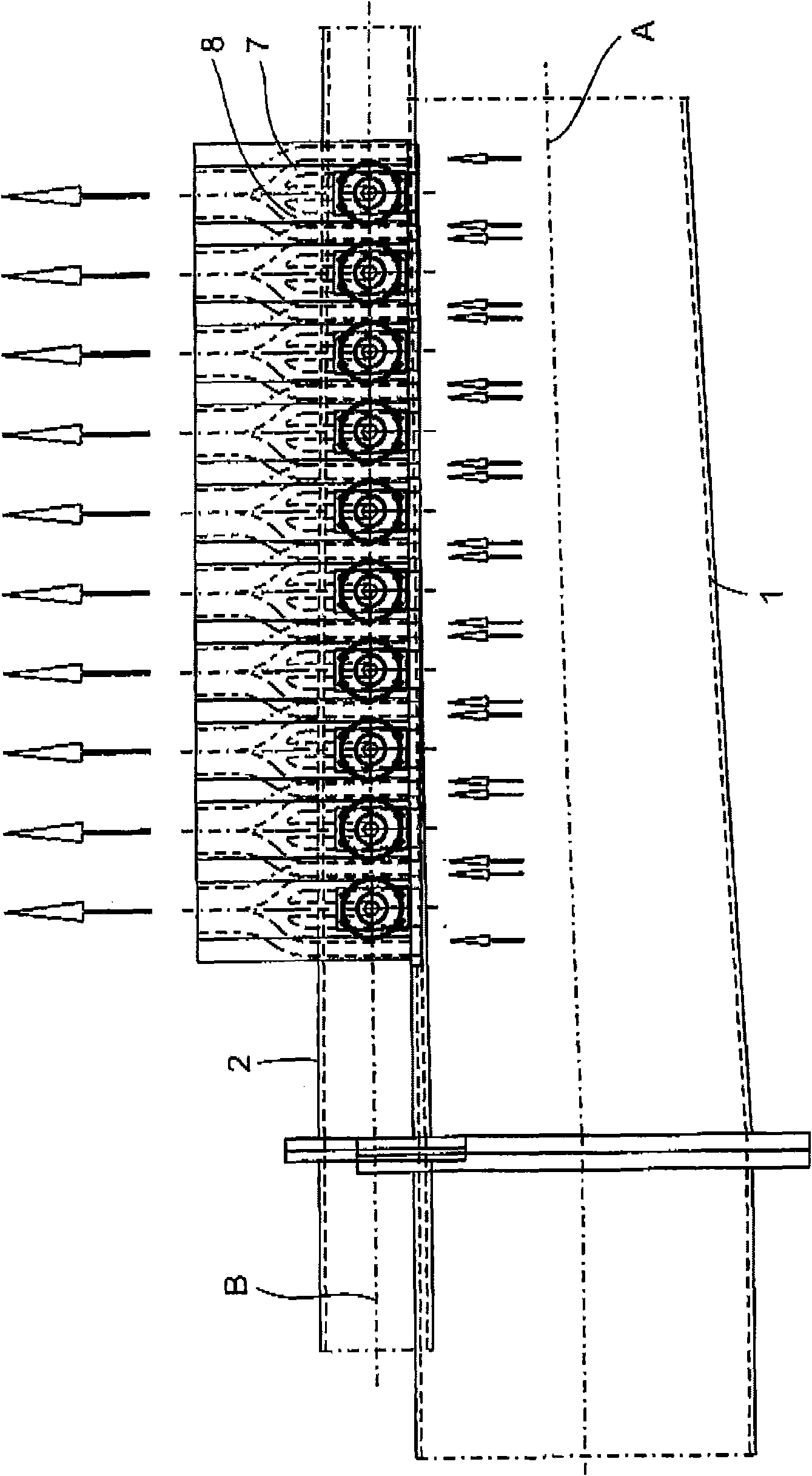 Assembly on paper machines for setting a surface weight cross-section