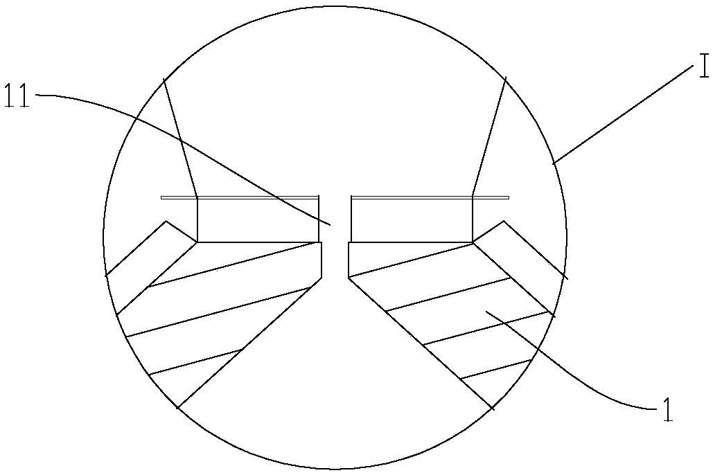 Vertical-type spraying chamber system