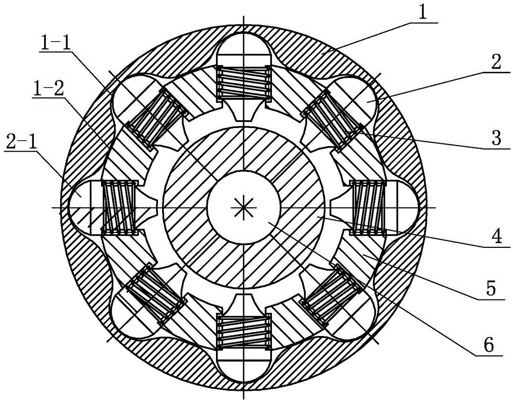 Device and method for forming gear through rotary swaging in radial direction