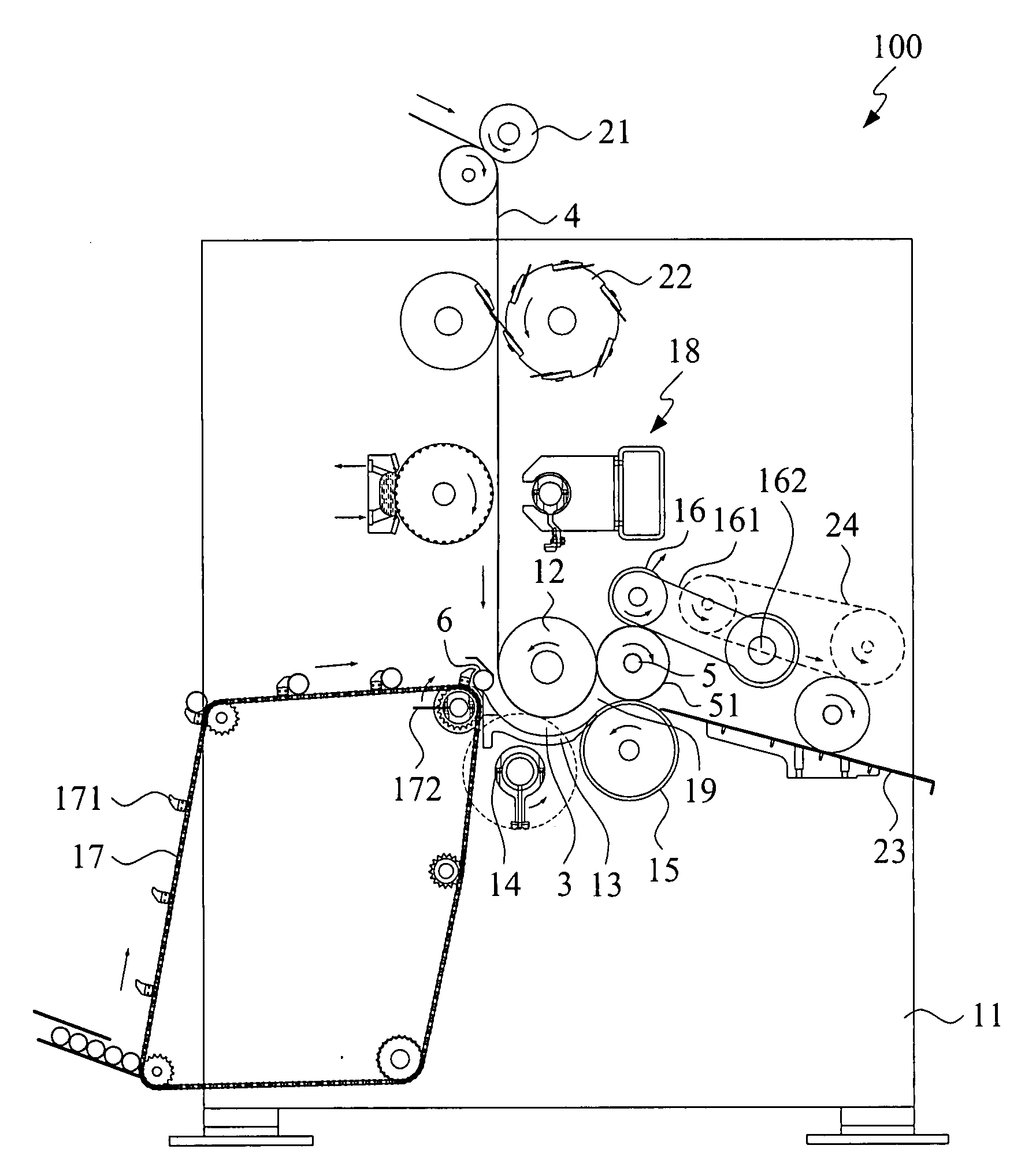Web separator with reverse rotation mechanism for tissue paper winding machine