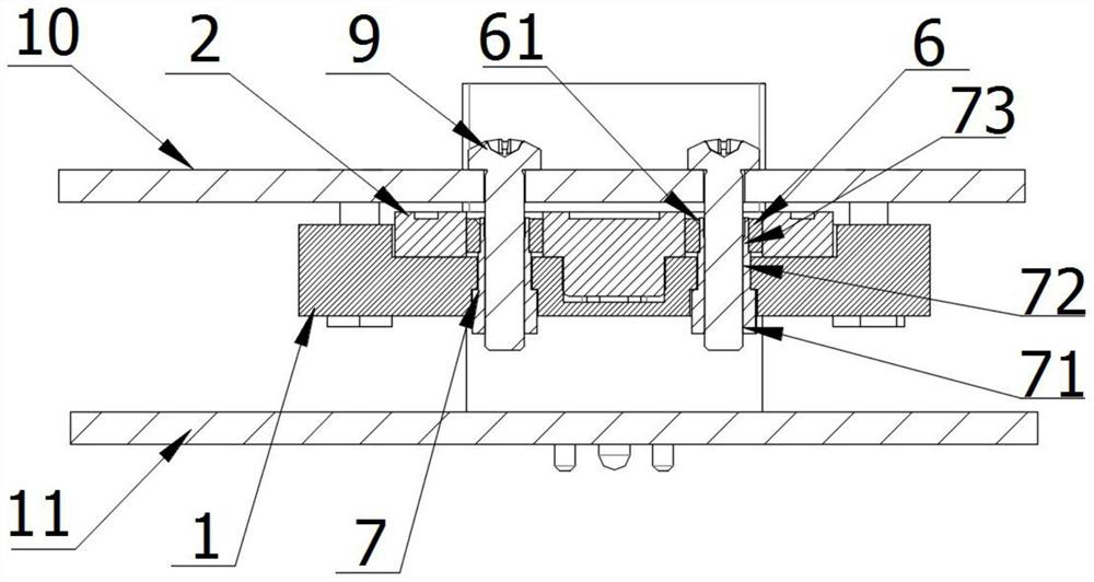 Double-floating type mounting structure of connector socket