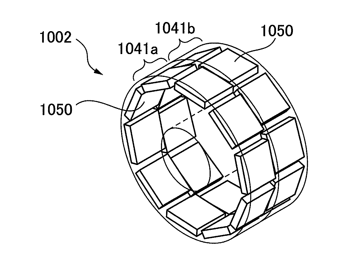 Motor having rotor of optimized shape