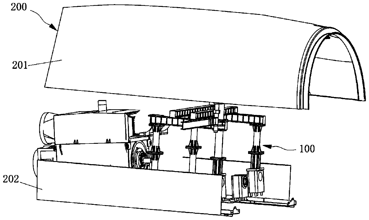 Hoisting maintenance device and wind driven generator