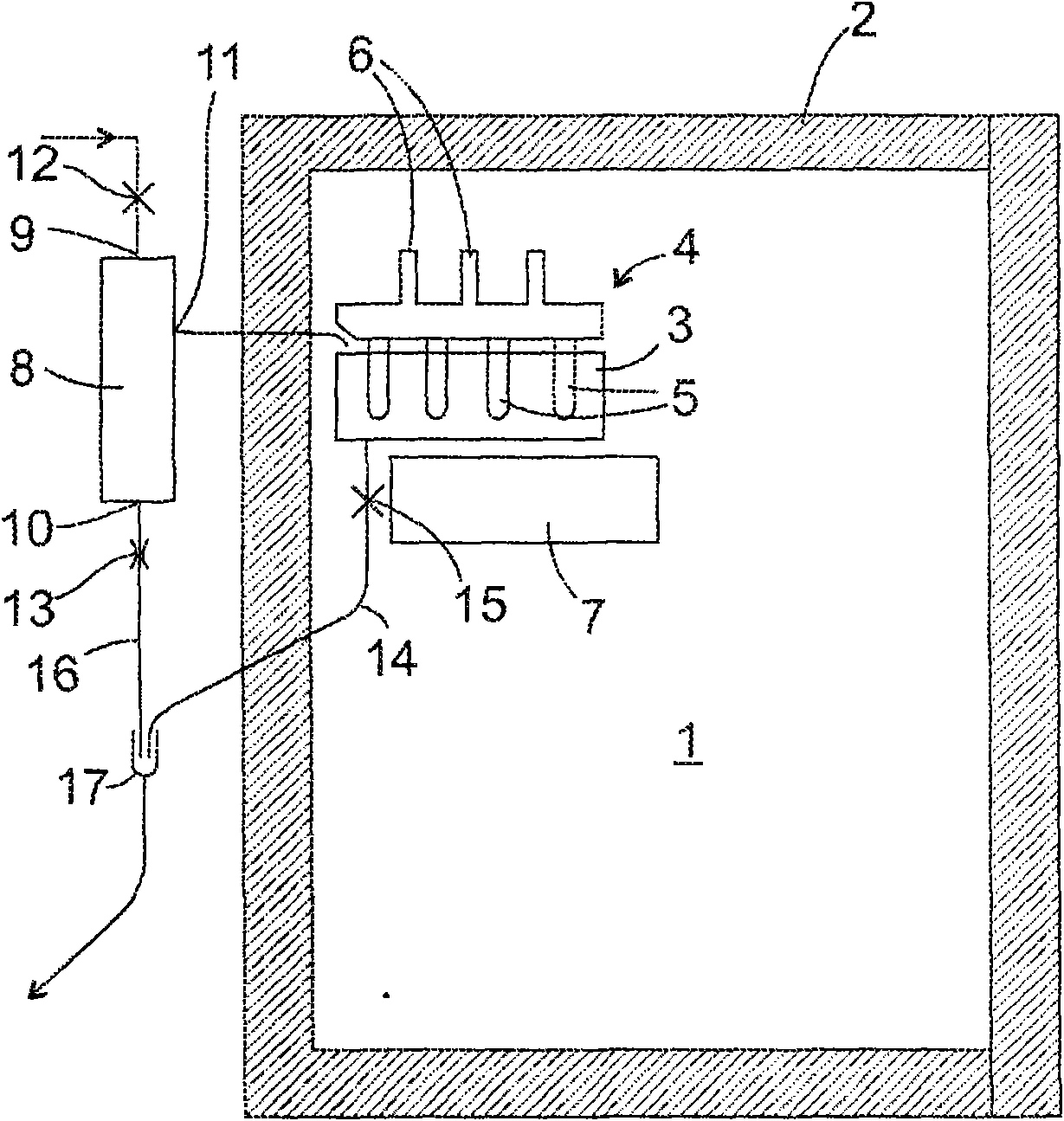 Clear ice maker