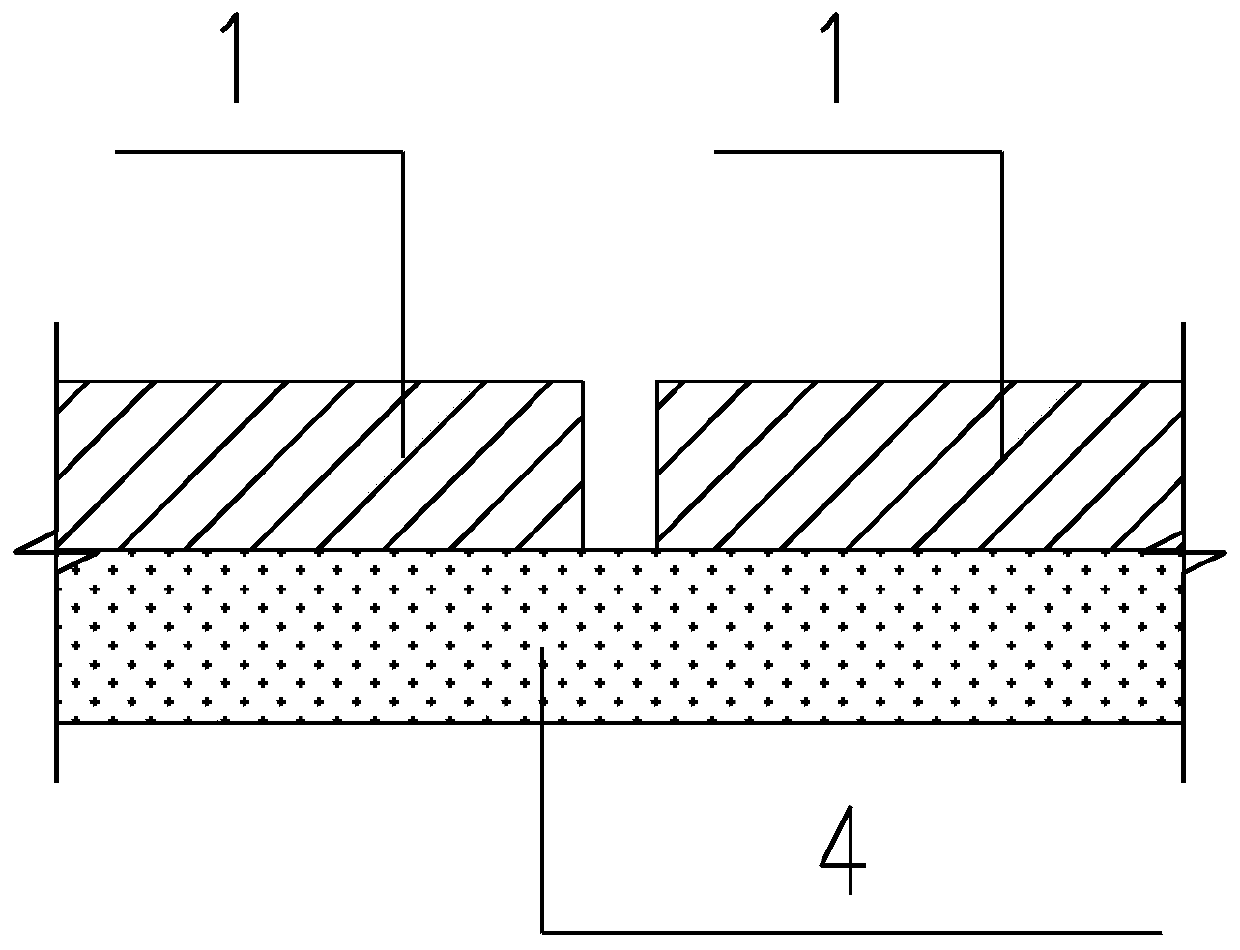 Semi-prefabricated pipe gallery and its construction method