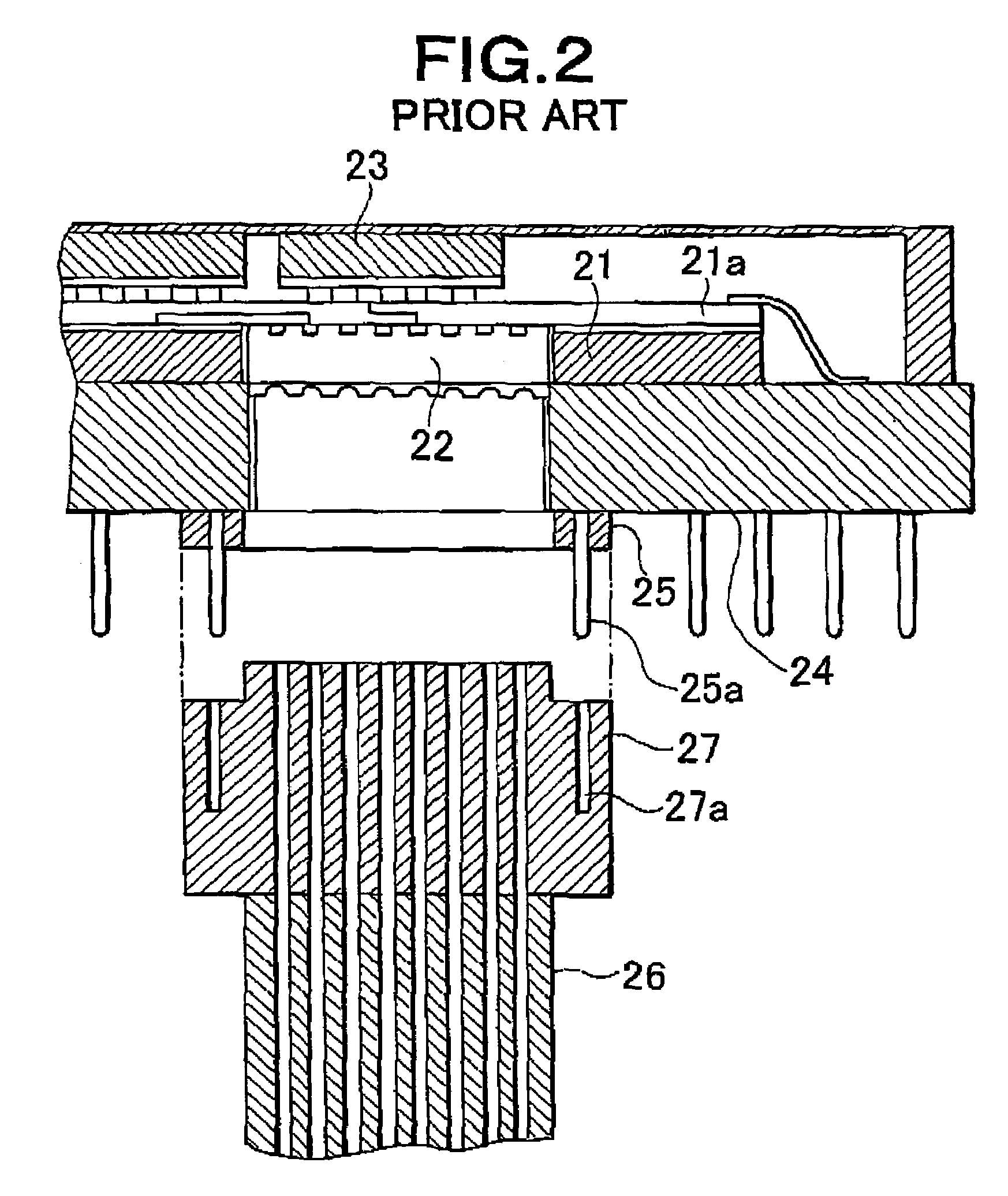 Structure and method for mounting LSI package onto photoelectric wiring board, information processing apparatus, optical interface, and photoelectric wiring board