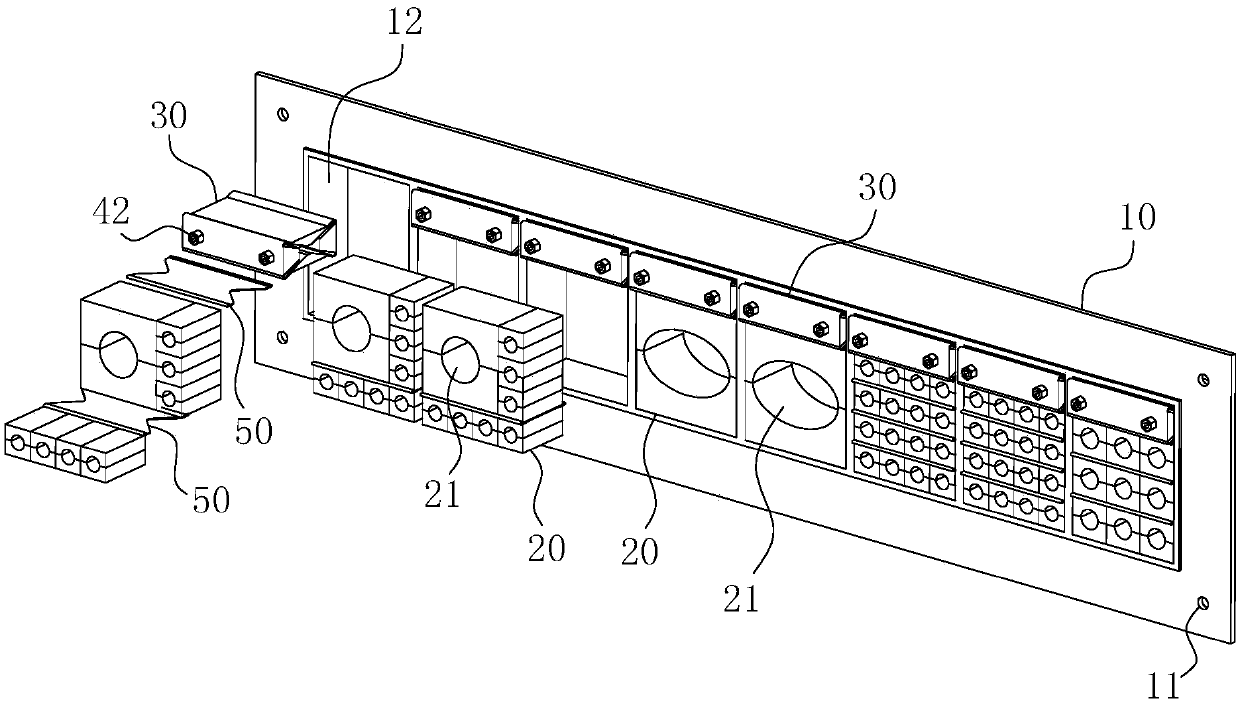 A feeder waveguide penetration seal assembly