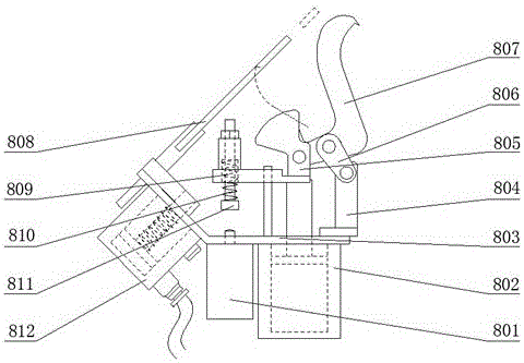 Pneumatic shell breaking device for fresh camellia oleifera fruits and camellia oleifera fruit shell breaking machine using device