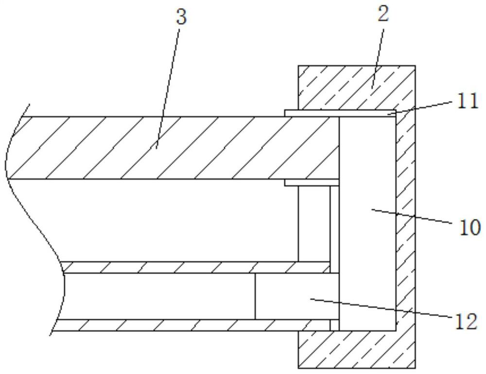 Water-cooled parallel flow heat exchanger with rows of flat pipes