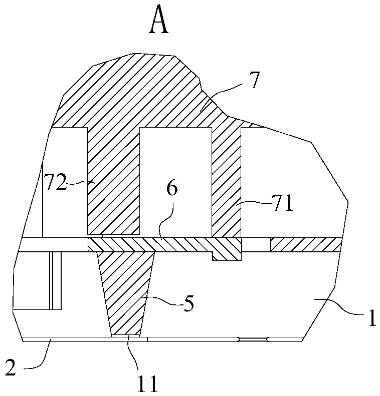 A pressure adaptive valve plate component