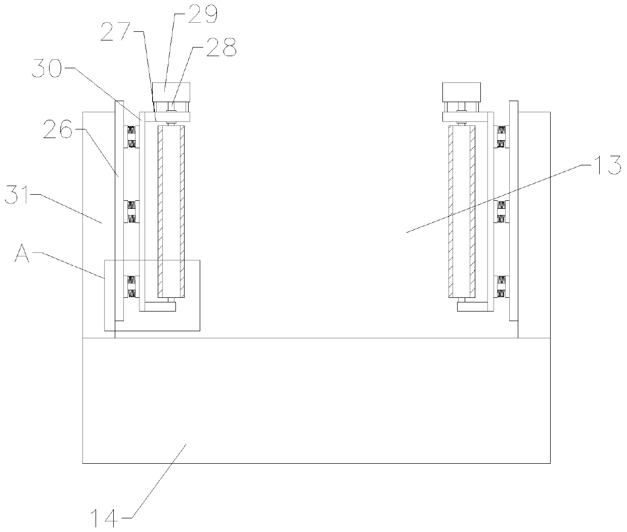 Fabric arranging machine making bag and suitcase fabric convenient to spread