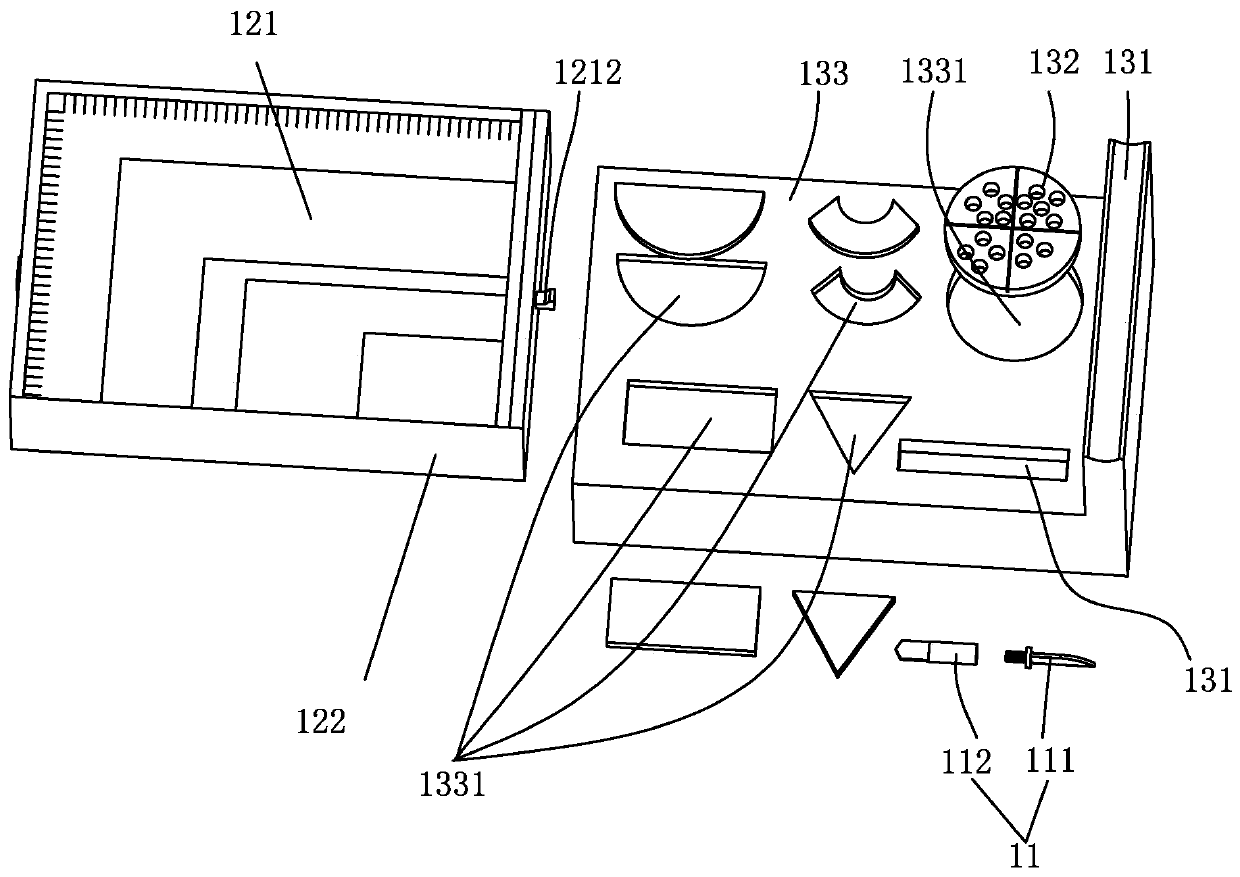 Simple processing device for crab fast paper packaging