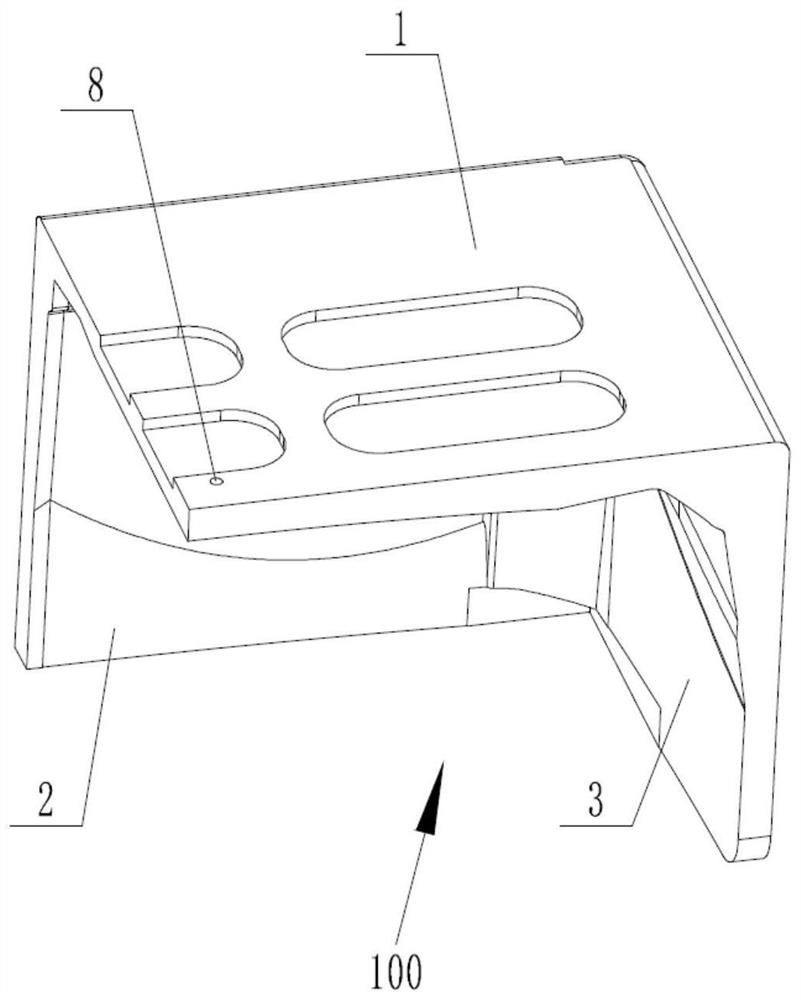 Auxiliary installation structure, packaging structure and installation method of vehicle mounted air conditioner