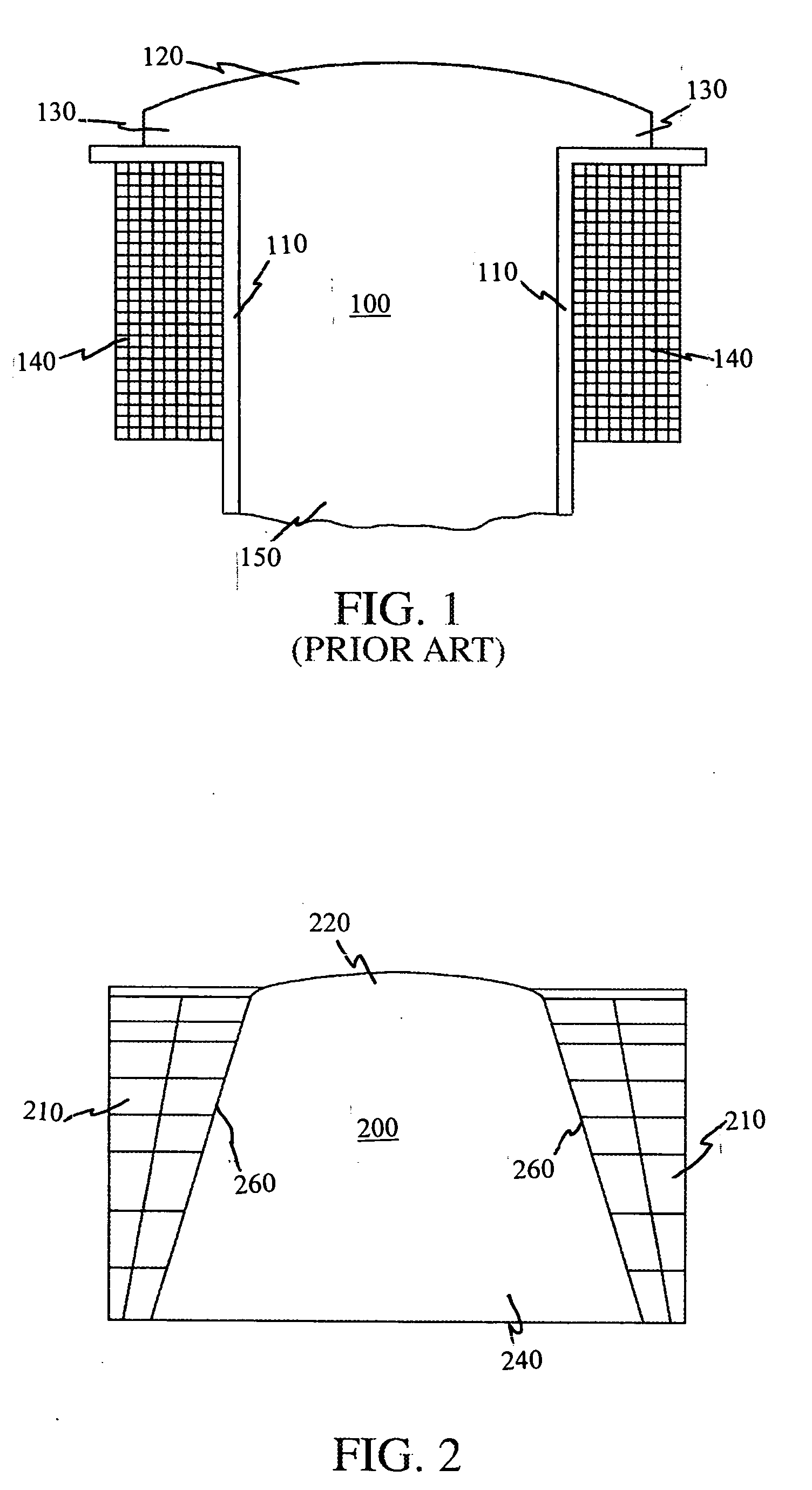 Trapezoidal field pole shape in salient machines