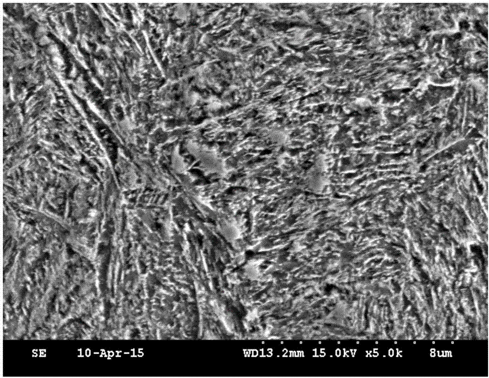 Economic tool steel with good fatigue life and production method thereof