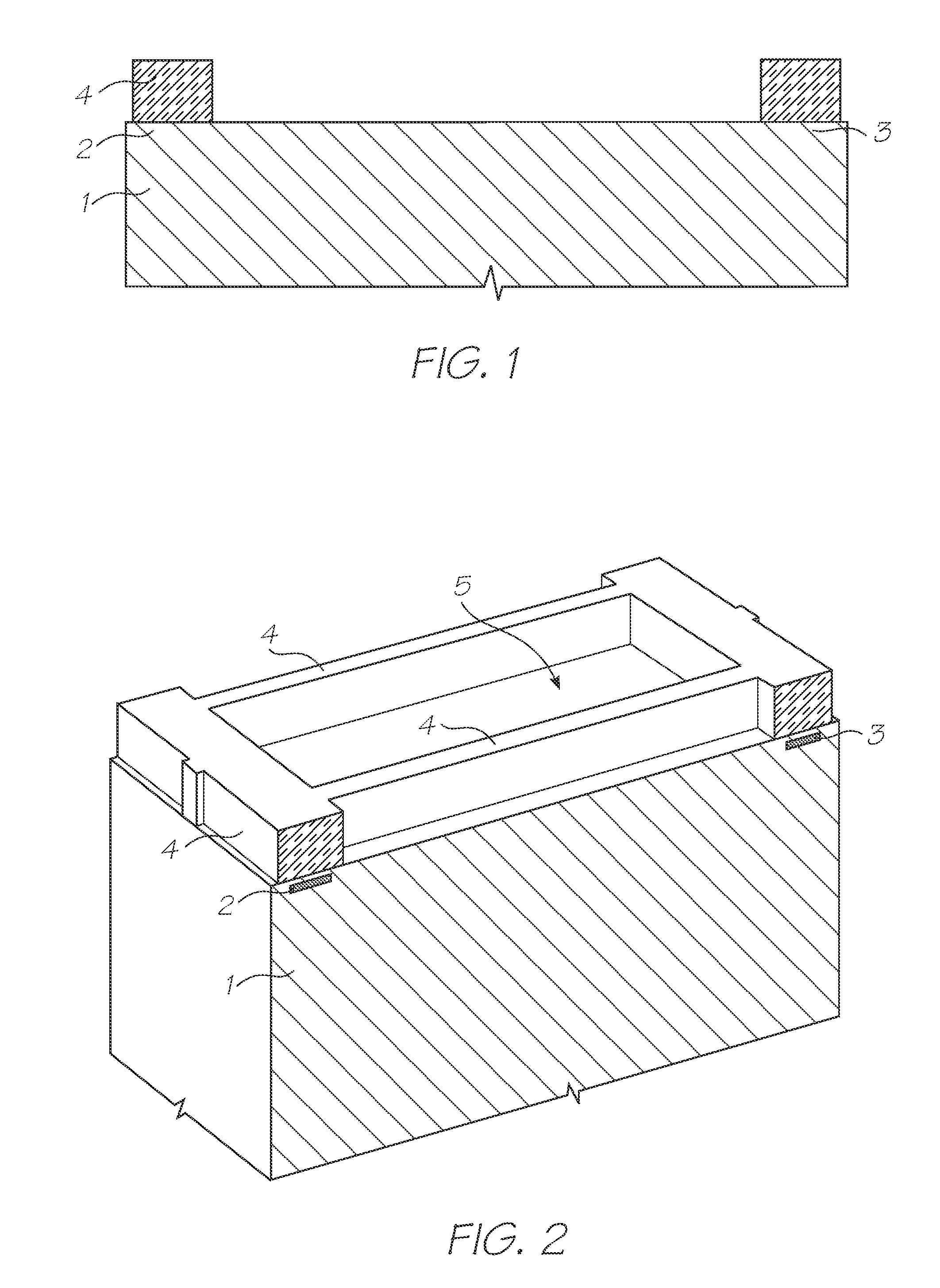 Inkjet printhead having common conductive track on nozzle plate