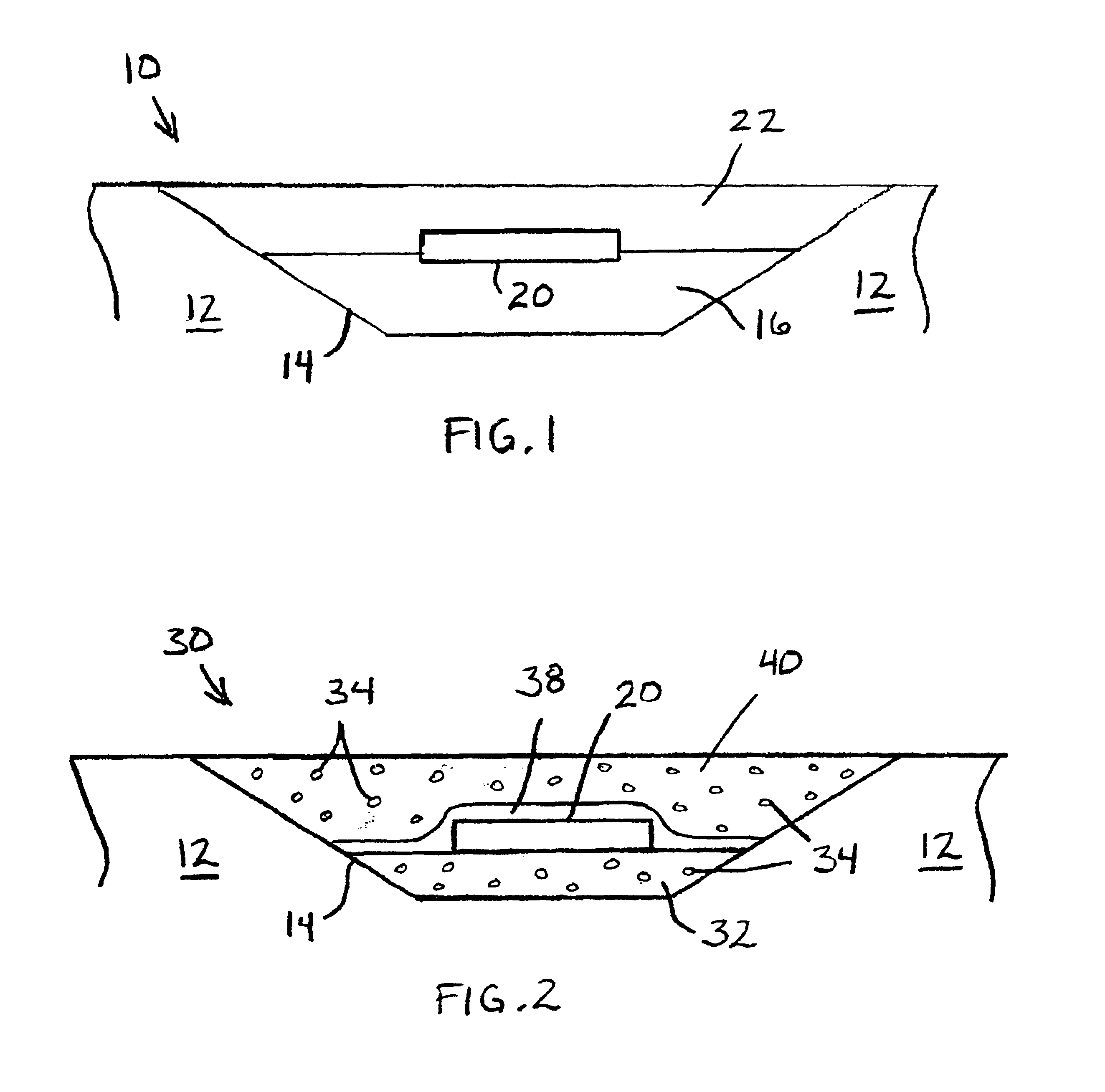 Floating chip photonic device and method of manufacture