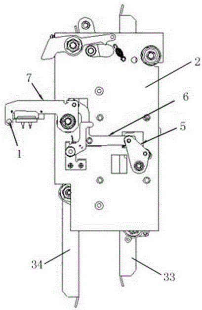 An elevator synchronous door knife car door lock device