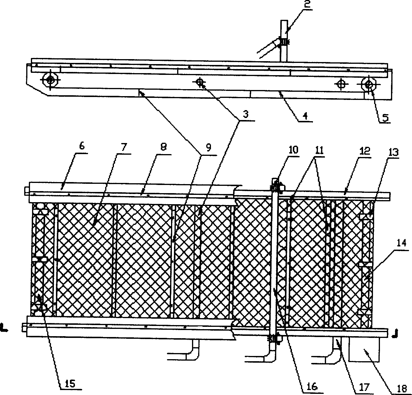 Fruit and vegetable transport device with transport and spray function