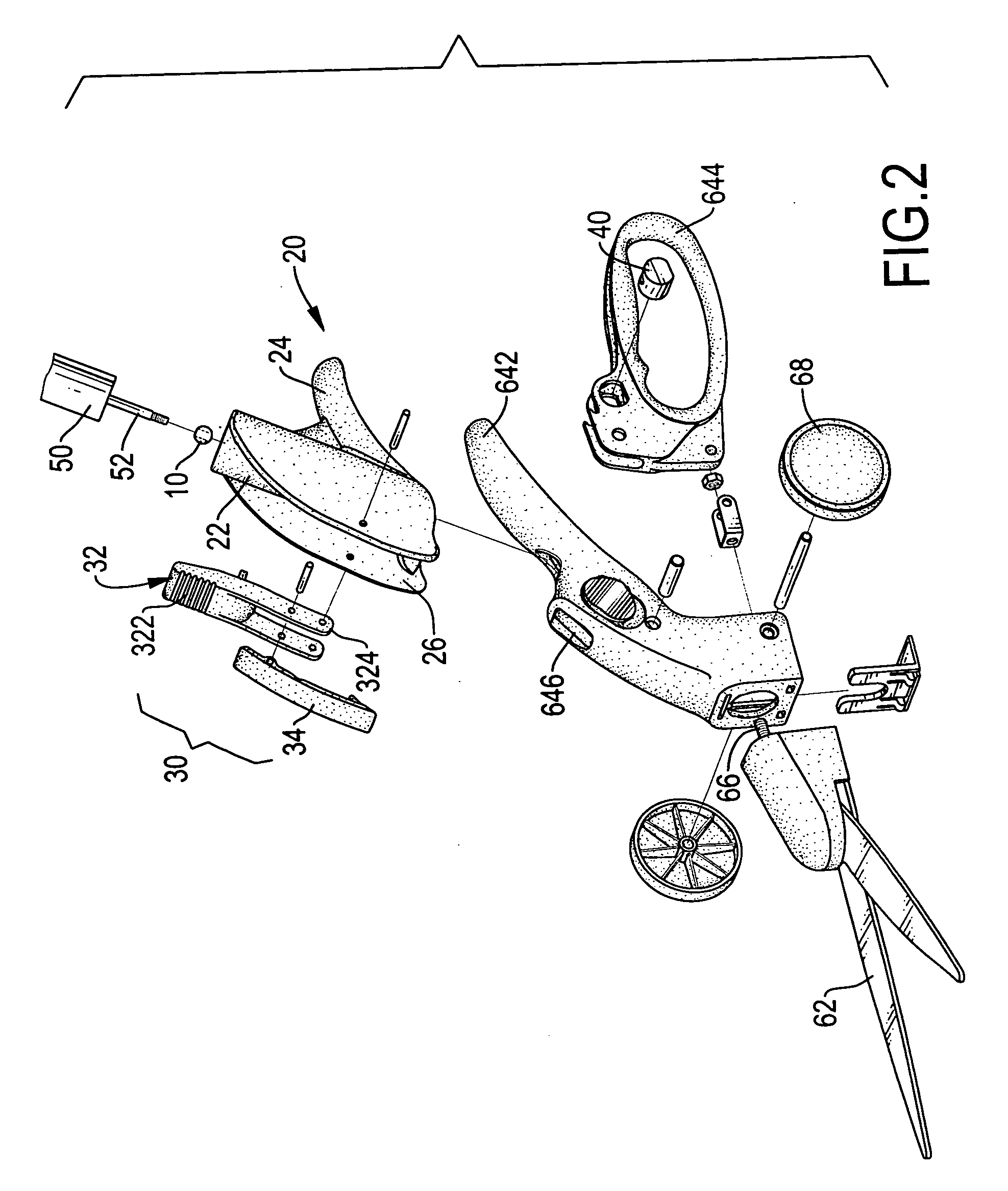 Long-handled grass shears with a detachable connecting device