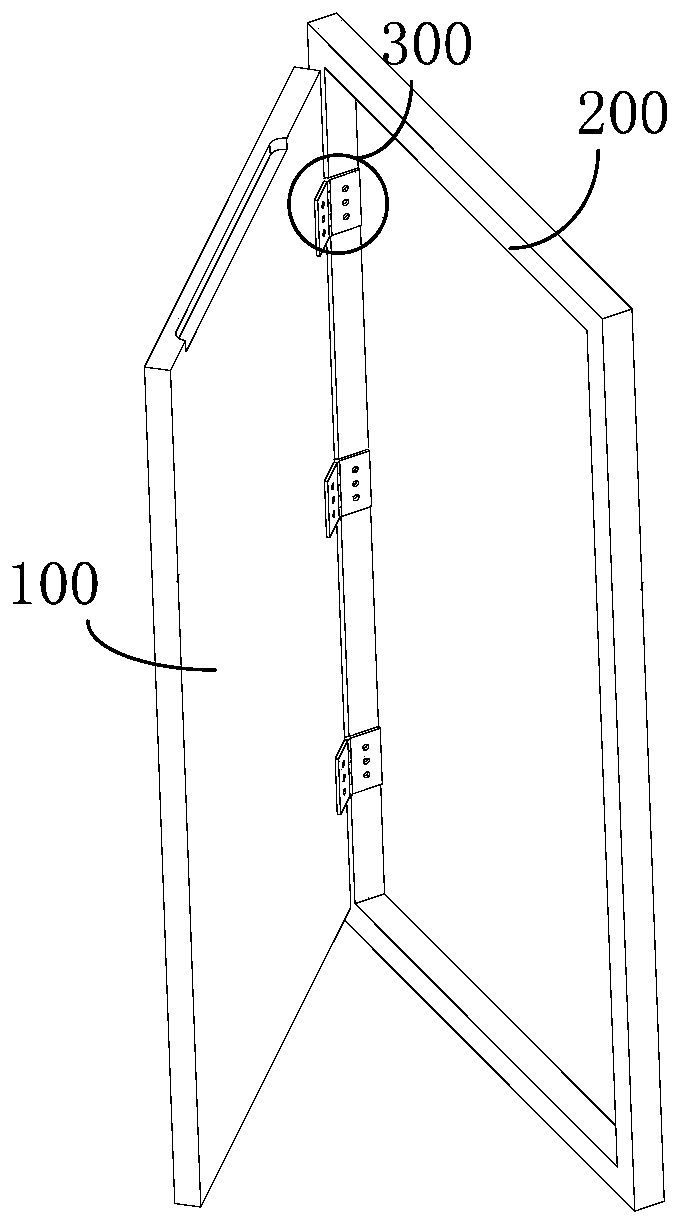 Electronic door lock and door with automatic charging device