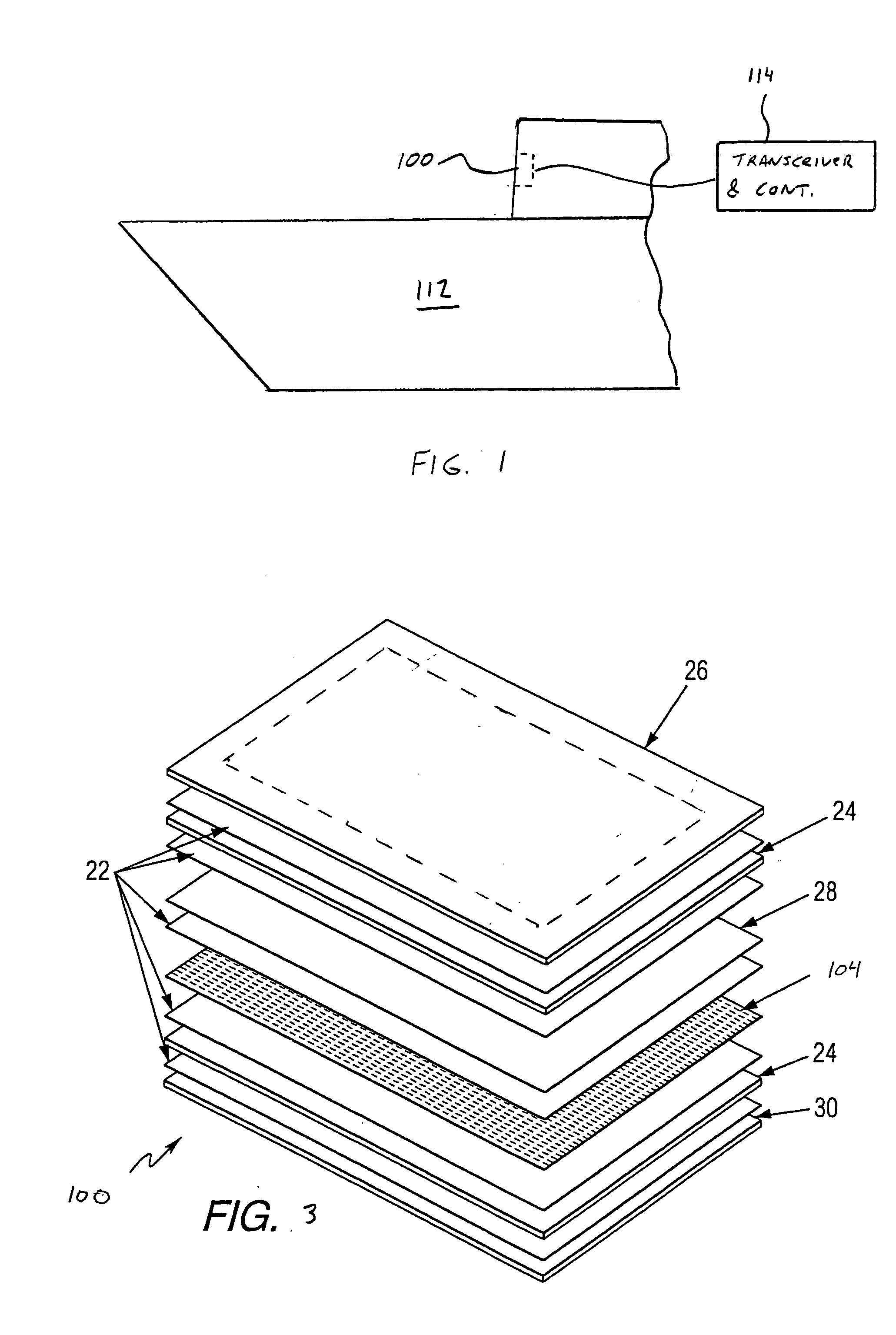 Phased array antenna with edge elements and associated methods