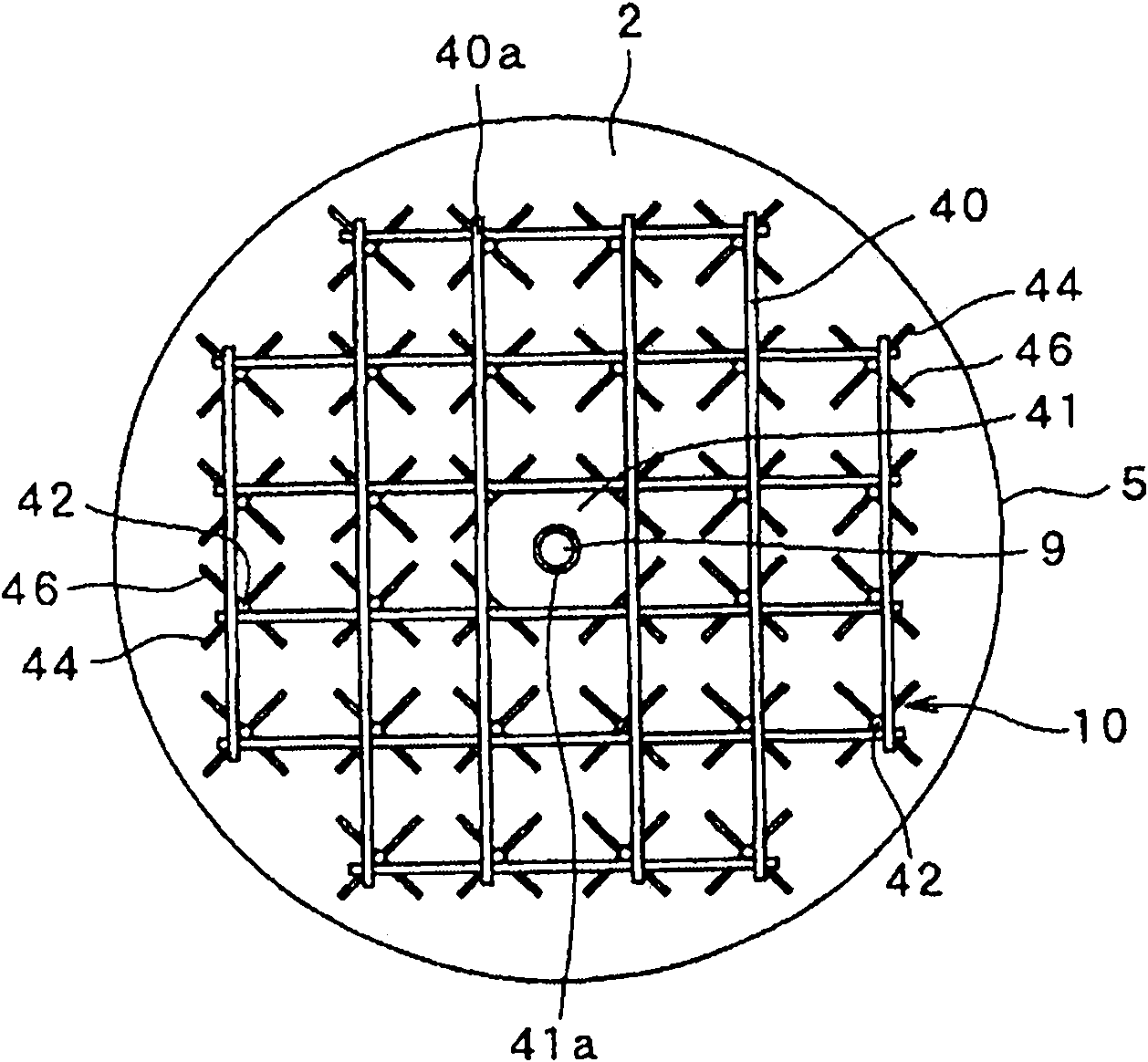 Water treatment device and method for cleaning filtration material layer for water treatment device