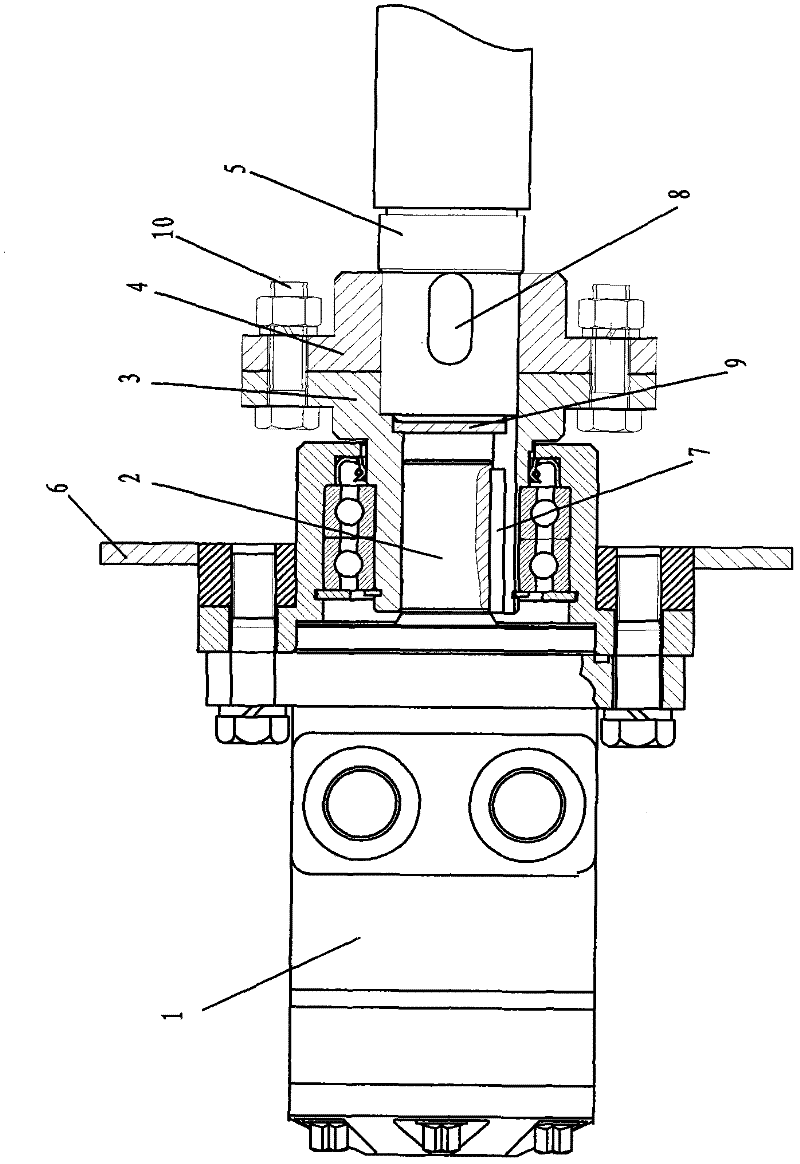 Transmission device of roll brush shaft for sweeper truck