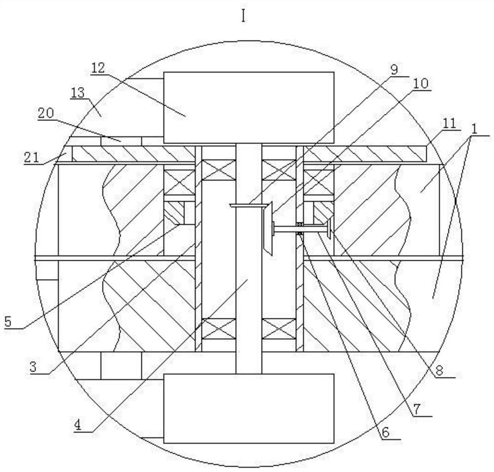 Cloth cutting device for garment processing