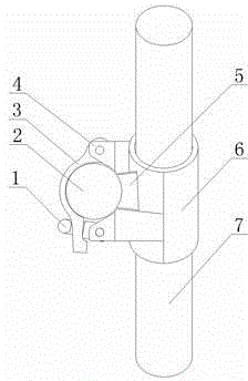 Inclined strut buckle and sliding sleeve thereof for steel pipe scaffold