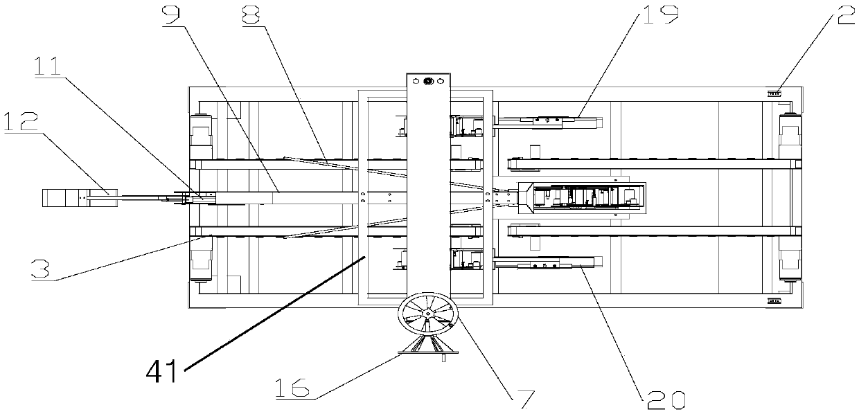 An adjustable all-round automatic folding and sealing machine