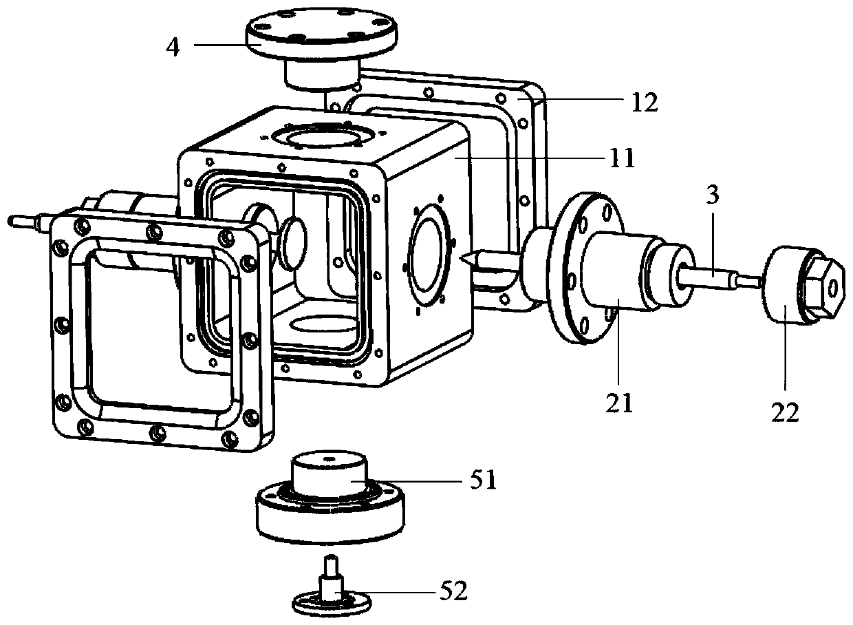 A low boiling point insulating liquid insulation characteristic test chamber