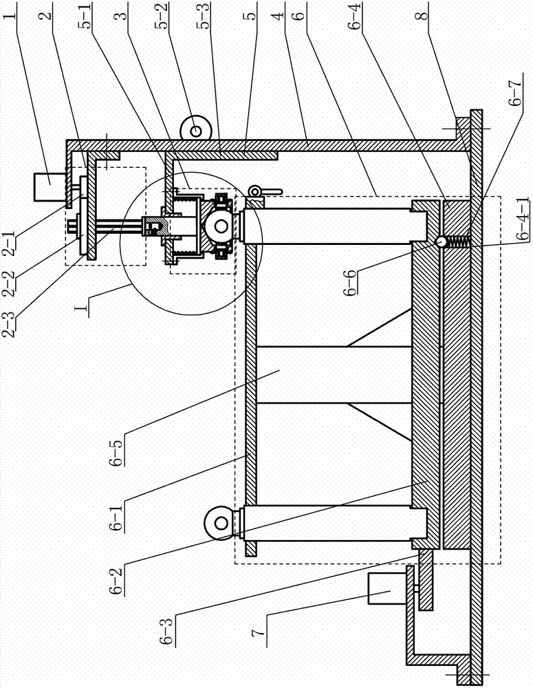 Automatic screwing device for single-port spherical screw plug
