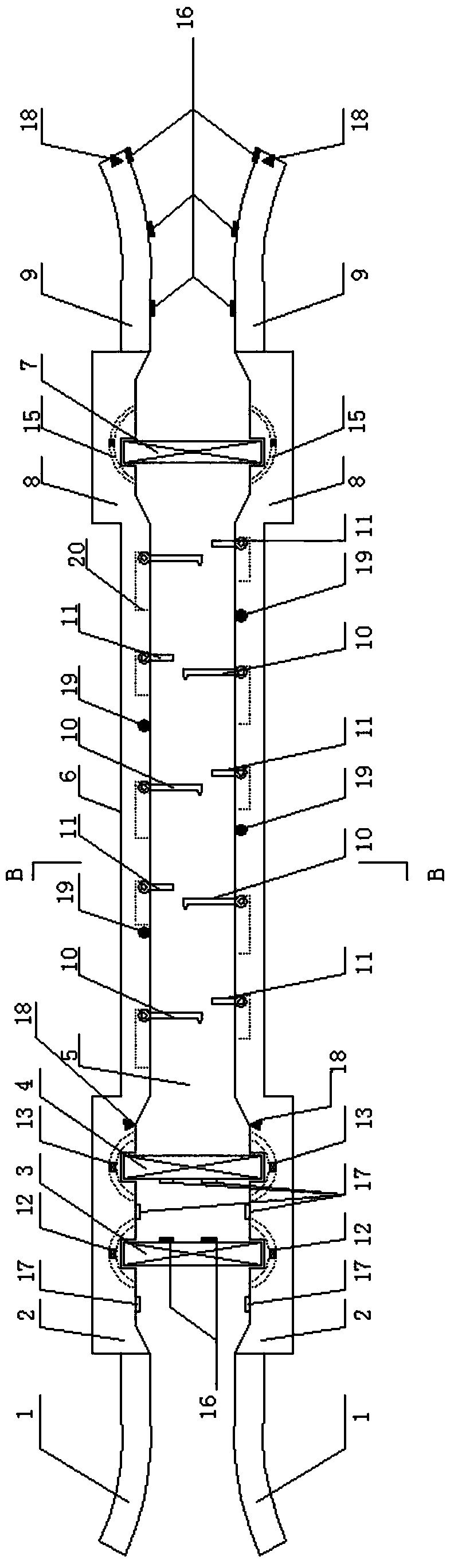 Ship lock combined with vertical crack type fishway and using method thereof