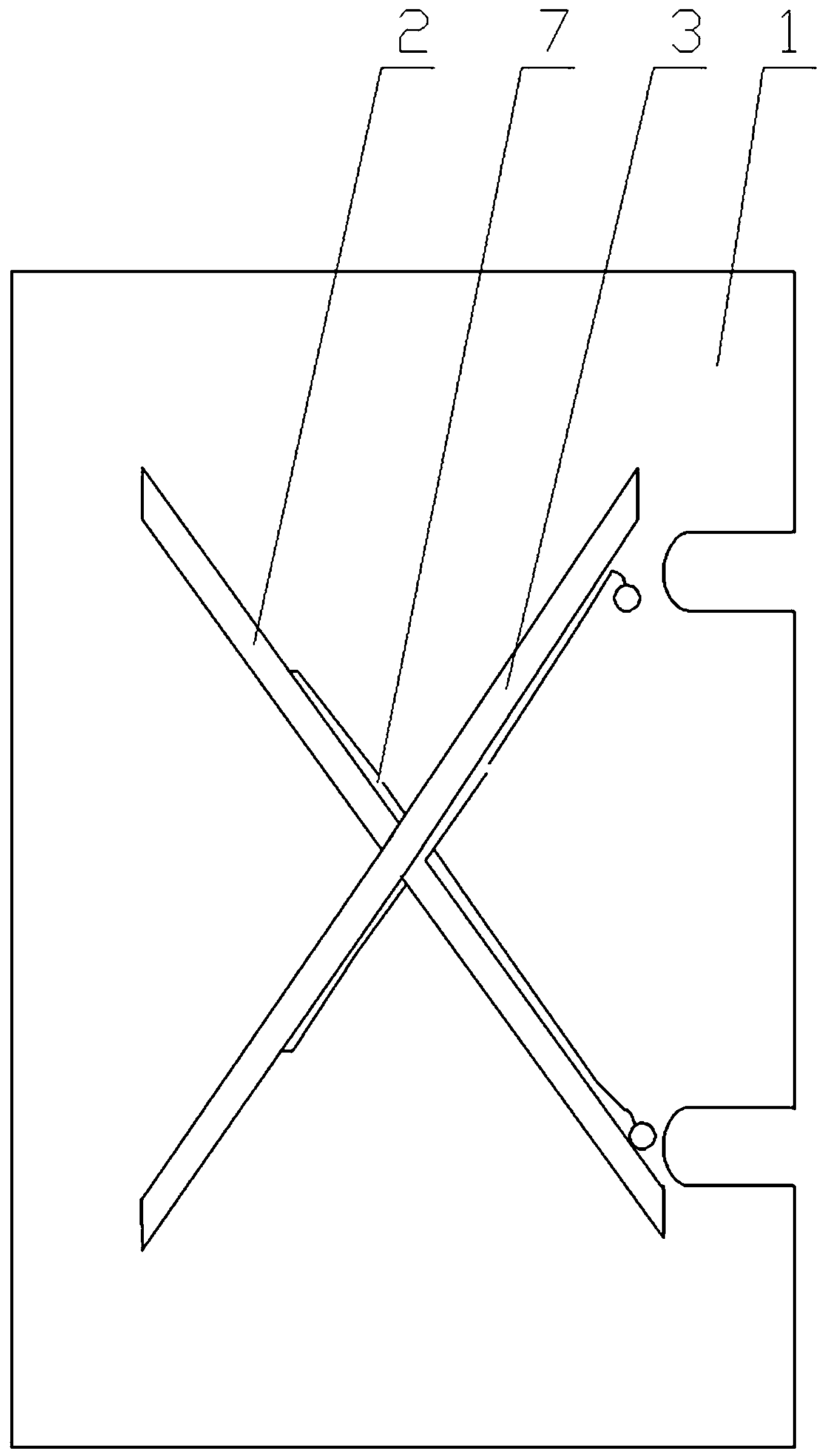 Dual polarization broadband patch antenna