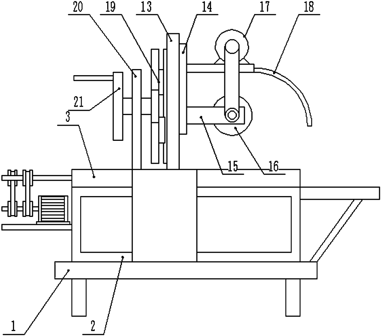 Wood plate cutting device with gear-type power mechanism