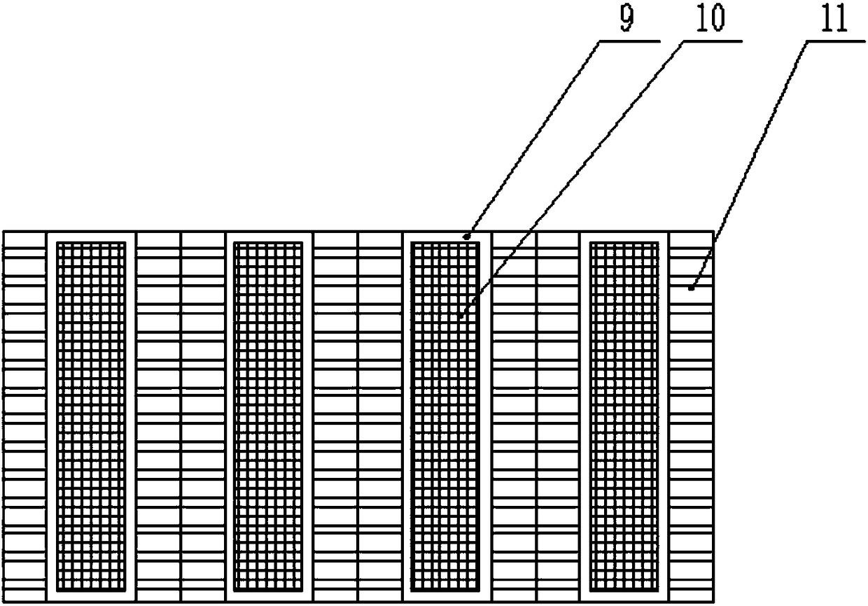 Wood plate cutting device with gear-type power mechanism