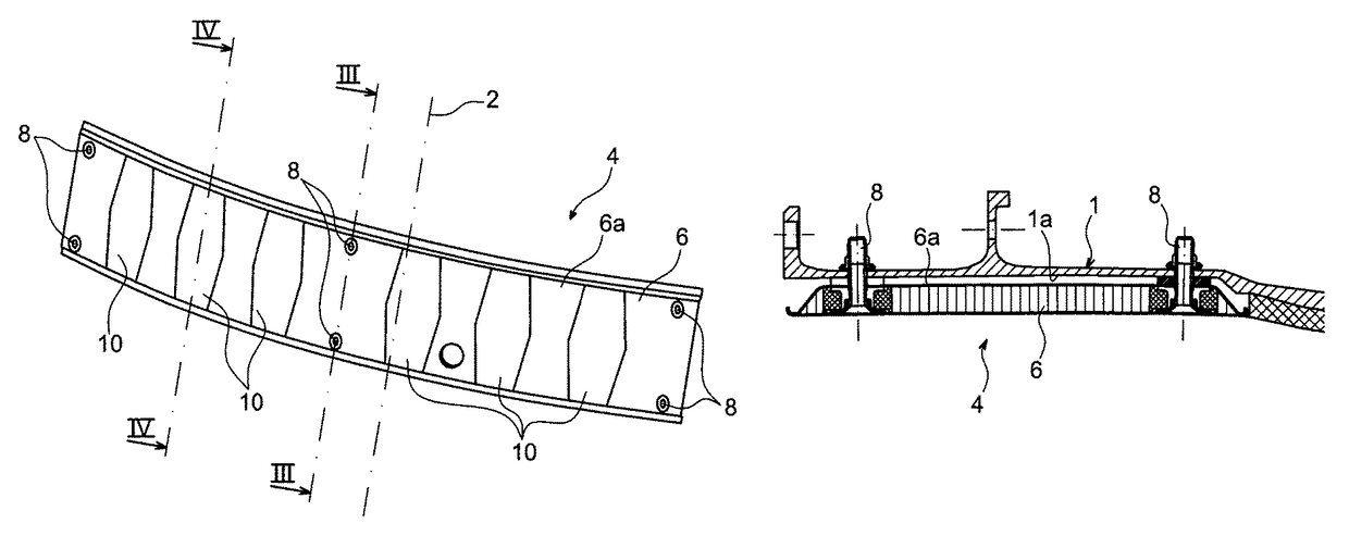 Fluid discharge vibration damping strips for acoustic protection of aircraft turbomachine fan casing