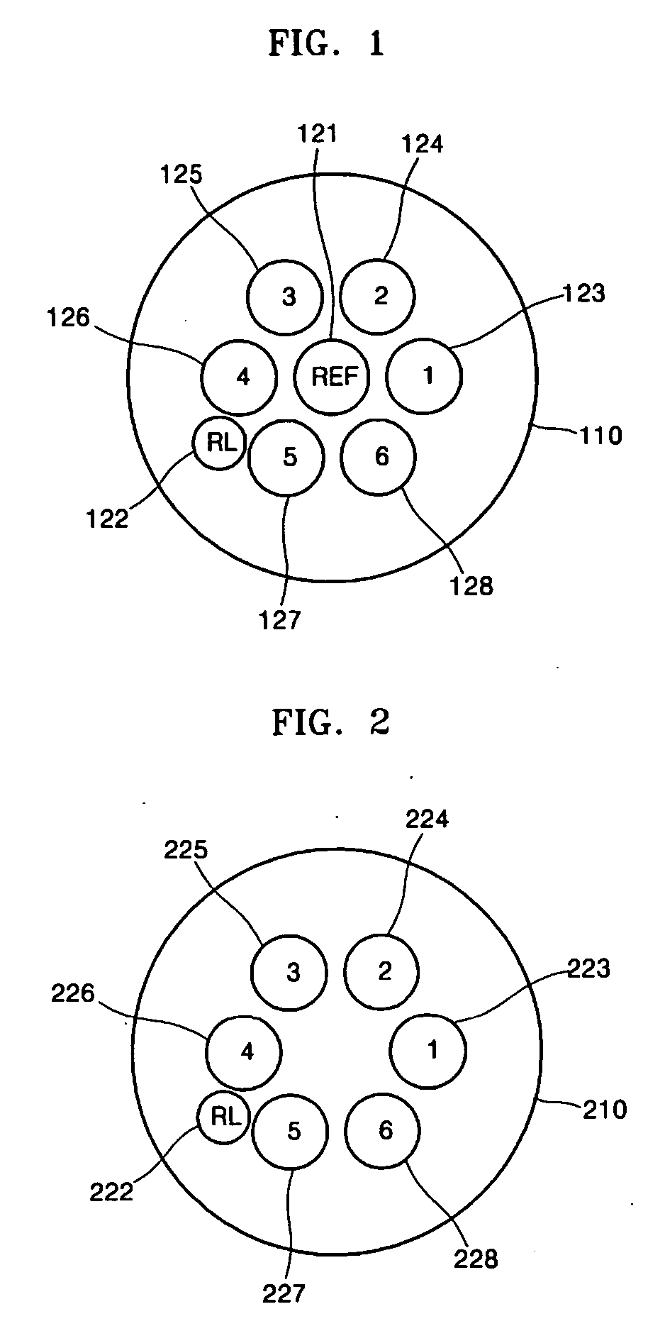 Method, medium, and apparatus measuring biological signals using multi-electrode module, with a lead search
