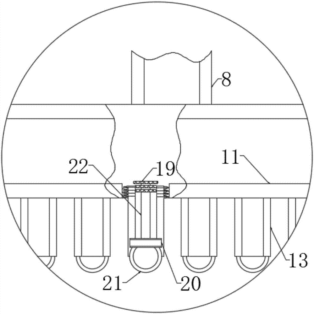 Mechanical oil brushing device for concrete sticking iron plate