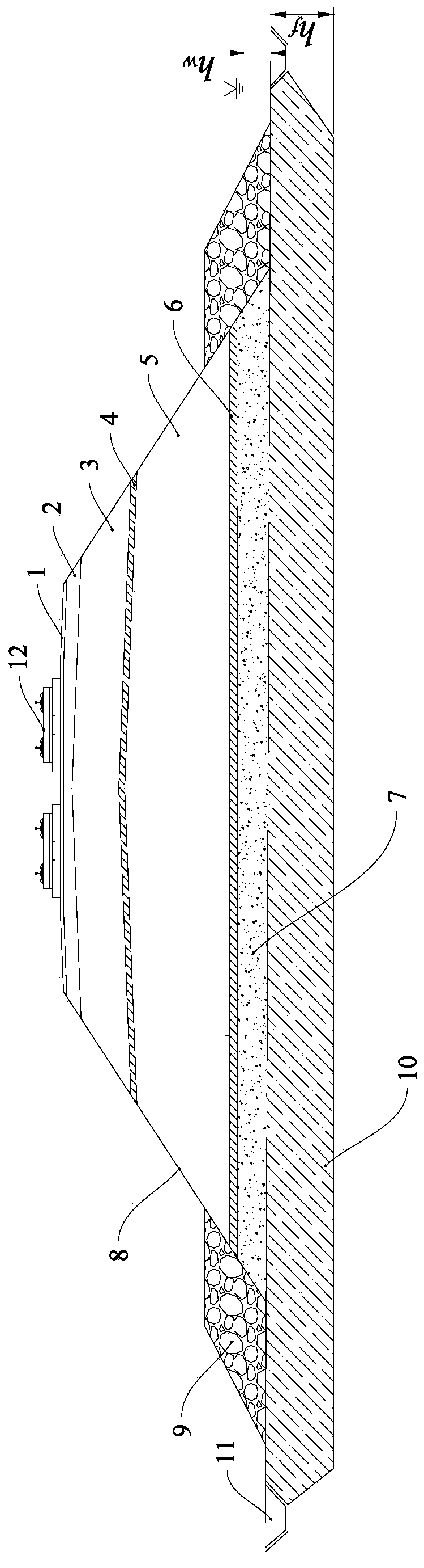 Plateau wet area railway embankment structure and construction method thereof