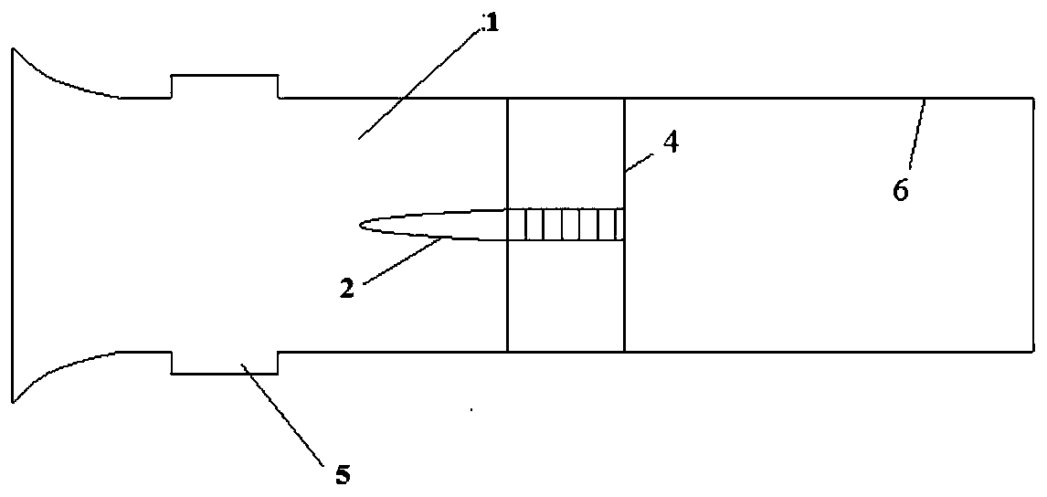 Full-section aerated hydraulic facility with pressure inlet of a multi-hole open channel