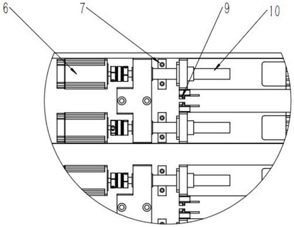 An adjustment mechanism and method for automatically adjusting the edge level difference of multi-layer wire curtains