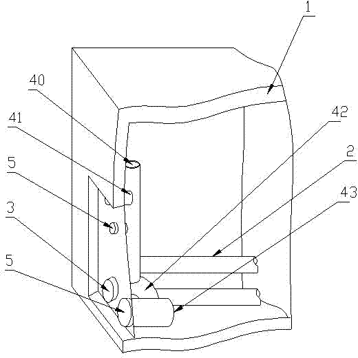 Quick blank pipe type layering discharge device and quickly discharging method thereof