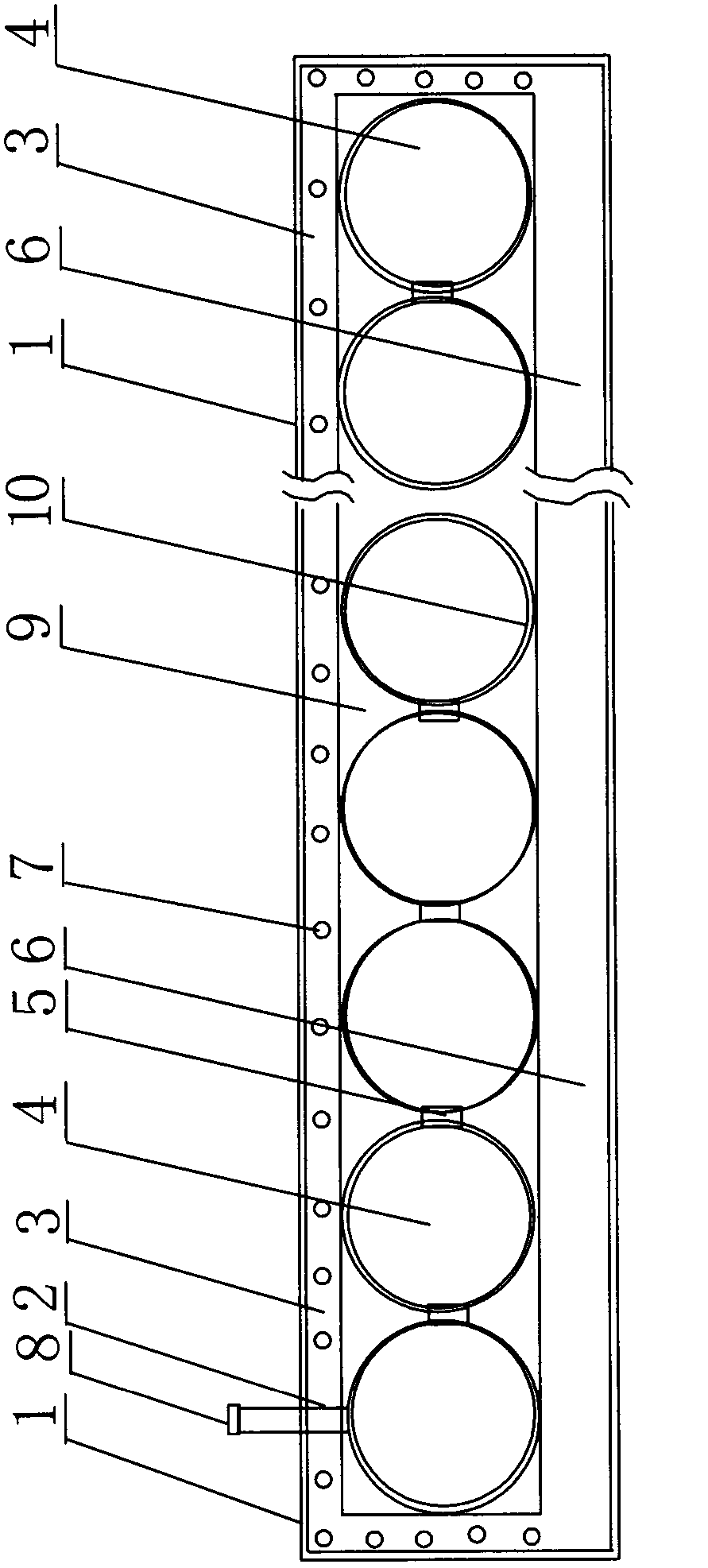 Heat insulating device of nitrogen charged air bag of crop greenhouse