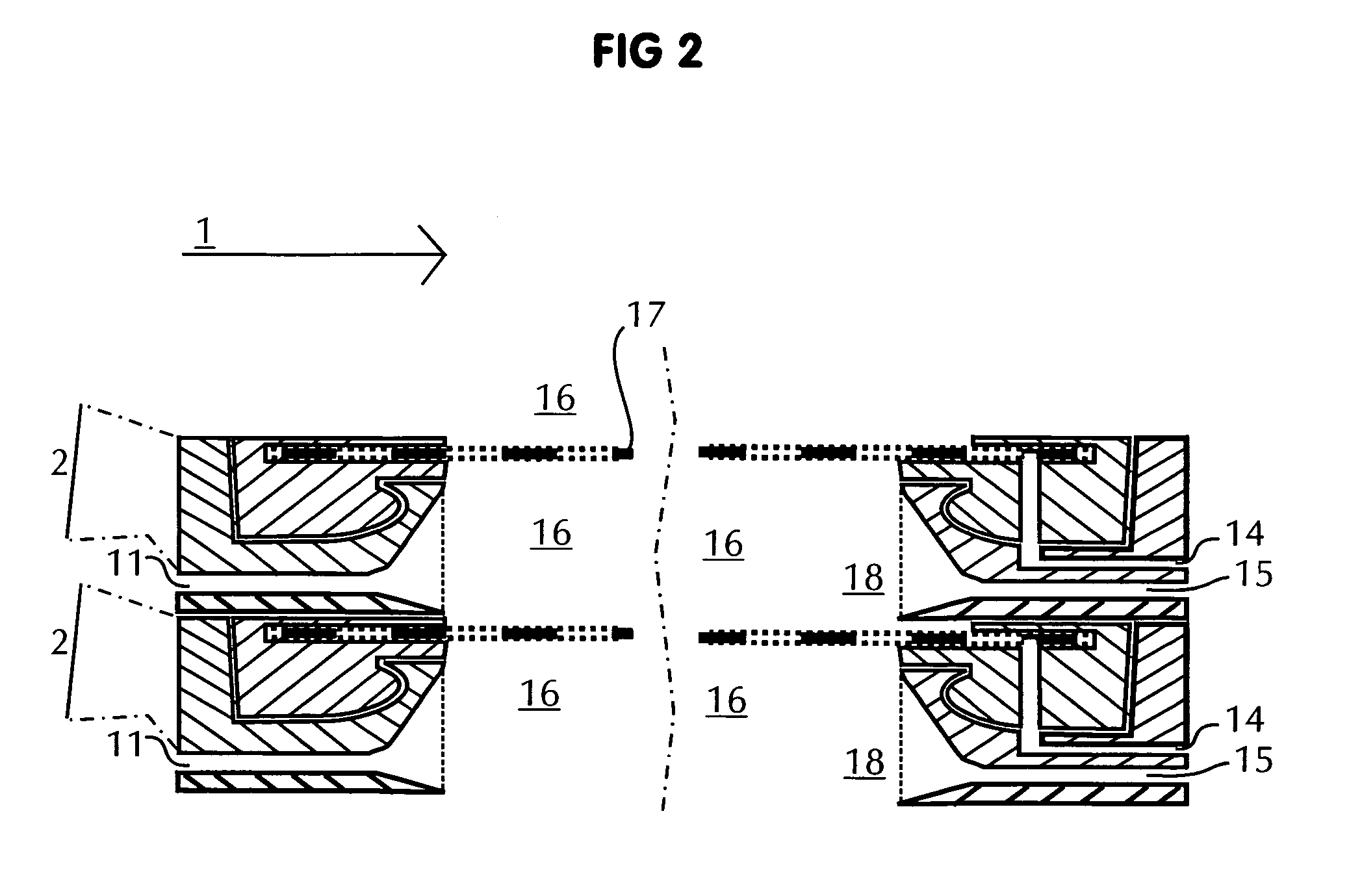 Filtration system and dynamic fluid separation method