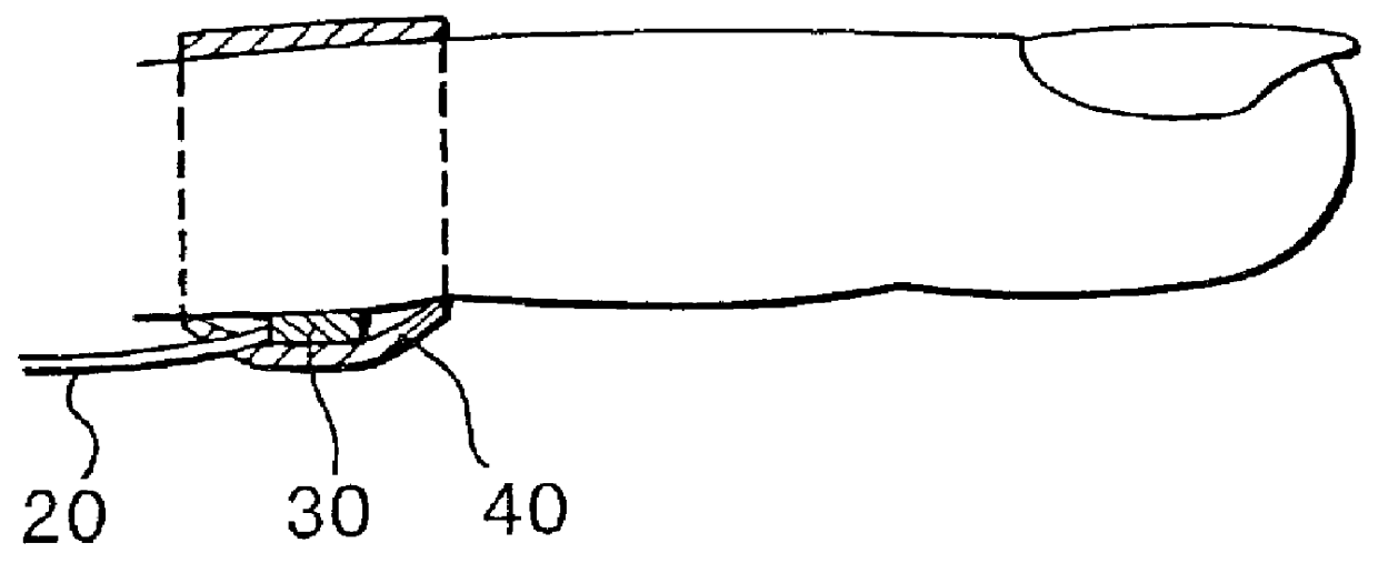 Pulse wave detecting device and pulse measurer