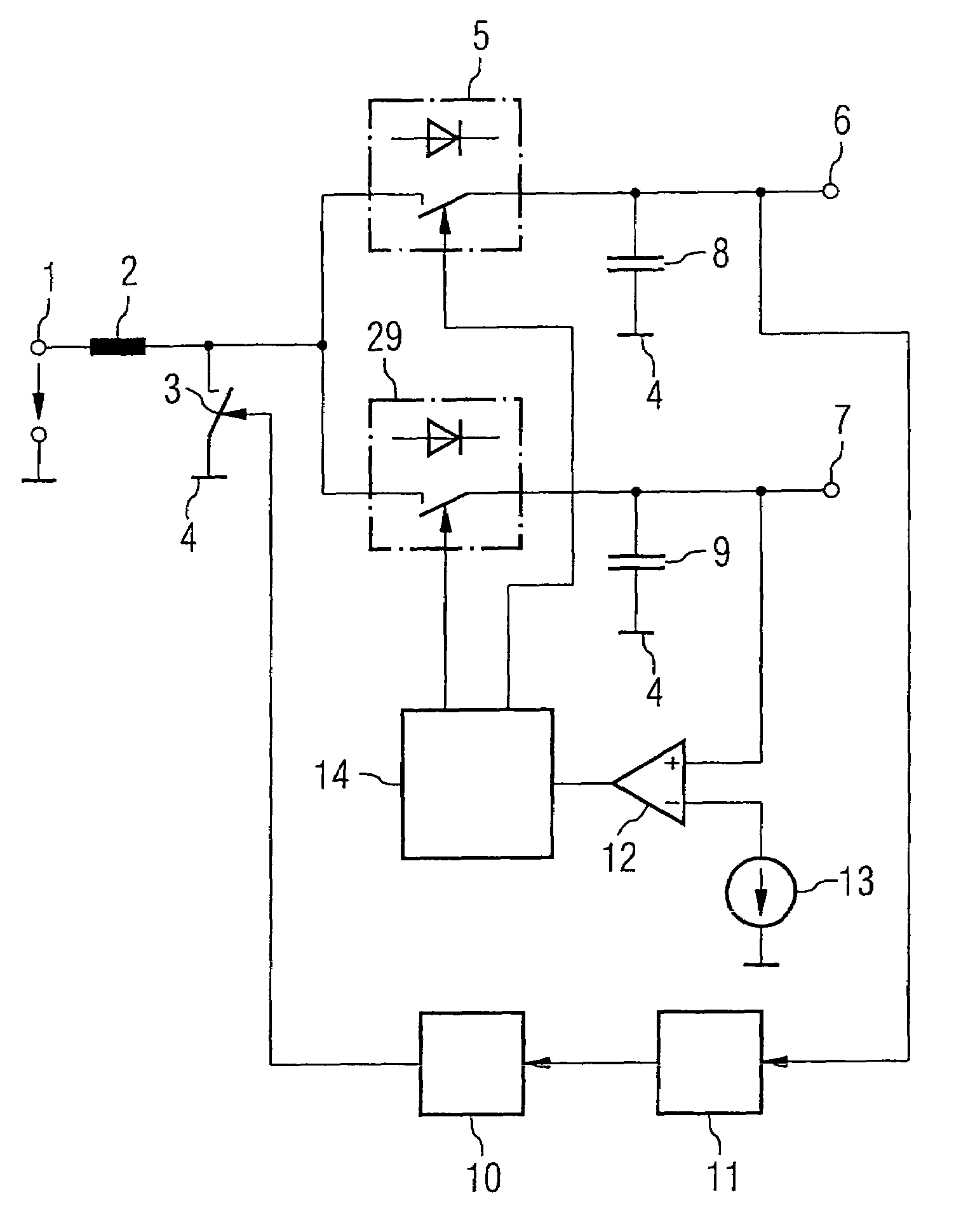 DC voltage converter and method for converting a DC voltage