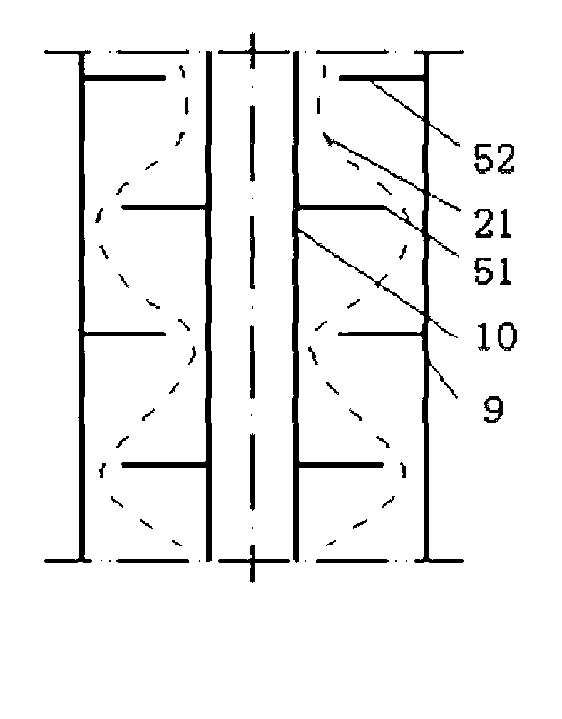 Method for extracting and purifying natural uranium by using vibrating ring-shaped traverse baffle extracting tower