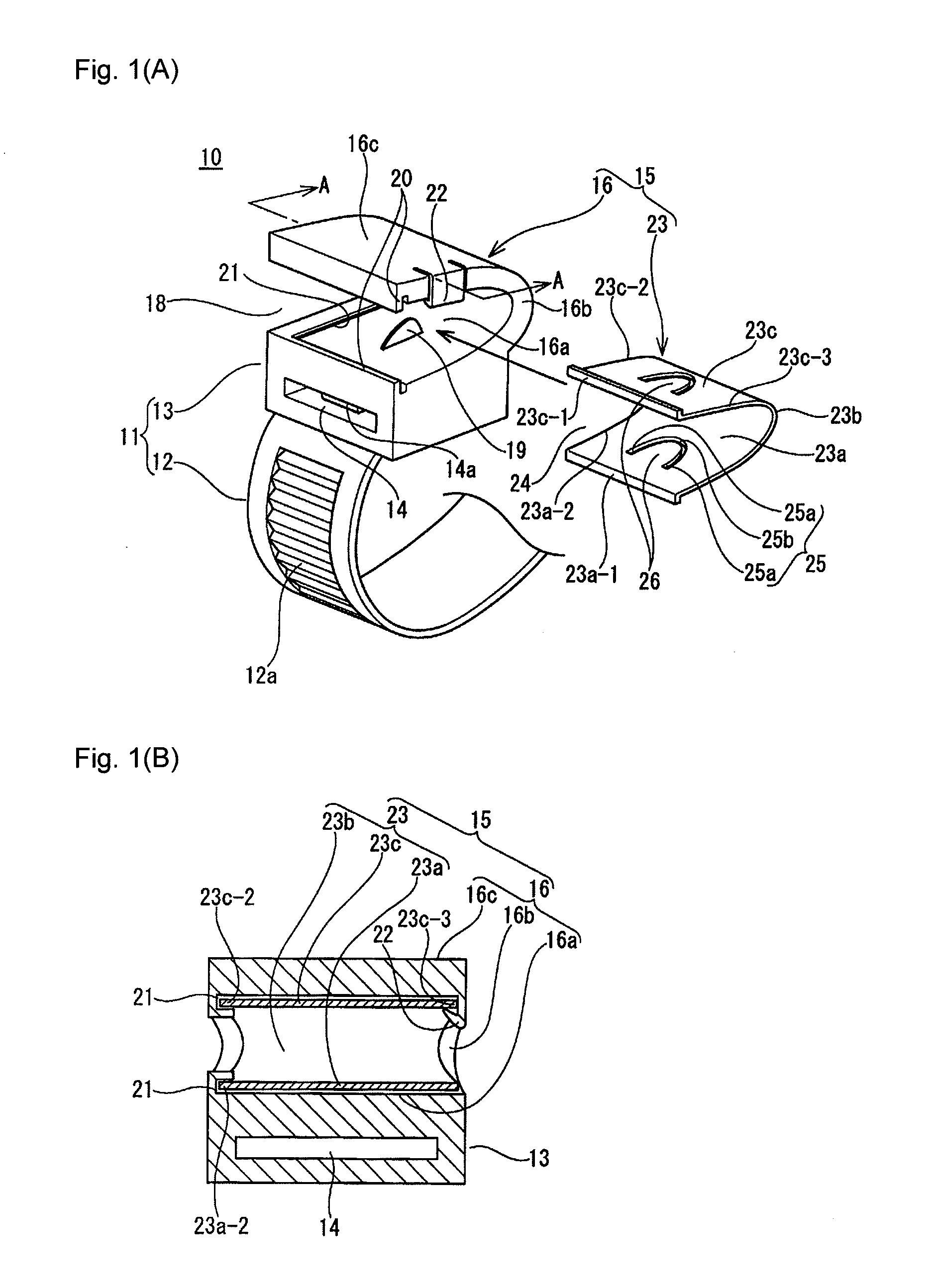 Wire harness clip and method of mounting wire harness clip onto vehicle
